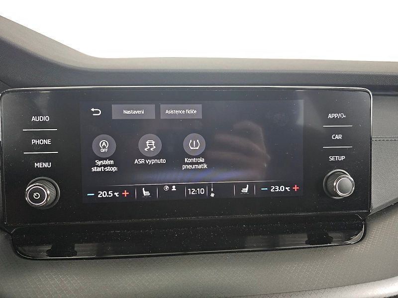 Škoda Octavia (2021) combi 1.5TSi 110kW AMBITION PL - fotka 21 z 32