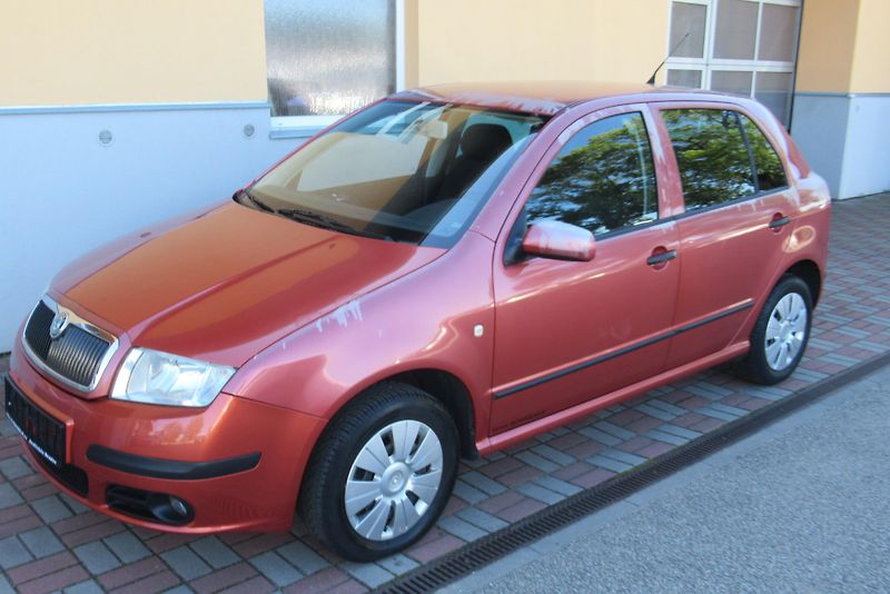Škoda Fabia 1.2i 12V KLIMA VYHŘÍV. SEDAČKY - fotka 8 z 19