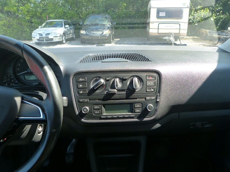 Škoda Citigo 1.0 MPI - fotka 15 z 17