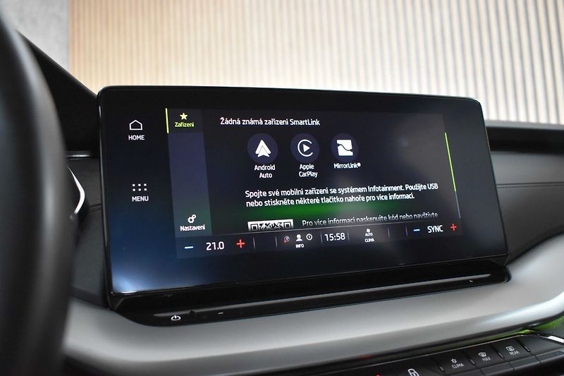 Škoda Octavia 2.0 TDI DSG*ACC*BLIS*CARPLAY* - fotka 23 z 37
