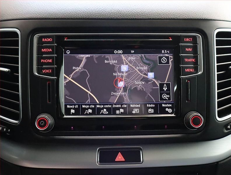 Volkswagen Sharan (2015) 2.0 TDI, Automat, Serv.kniha - fotka 17 z 26