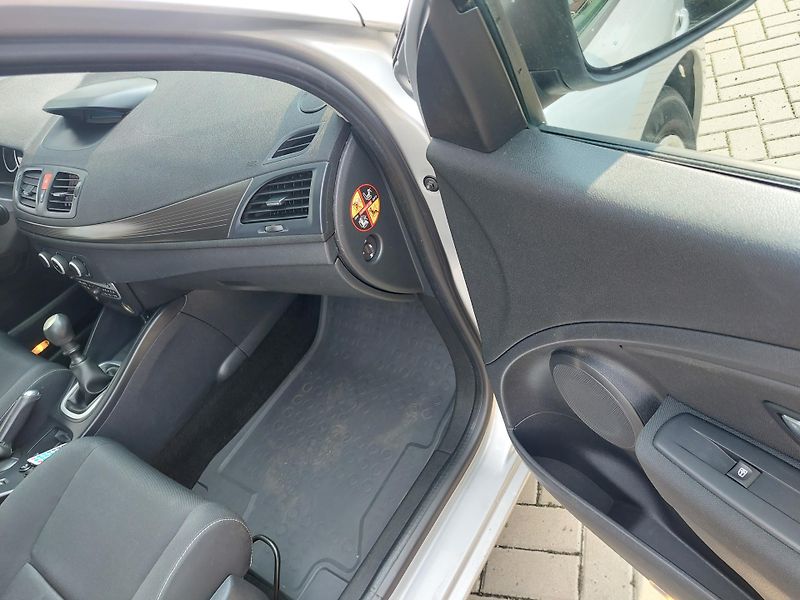Renault Mégane (2011) III. Grandtour dCi 110 - fotka 20 z 24