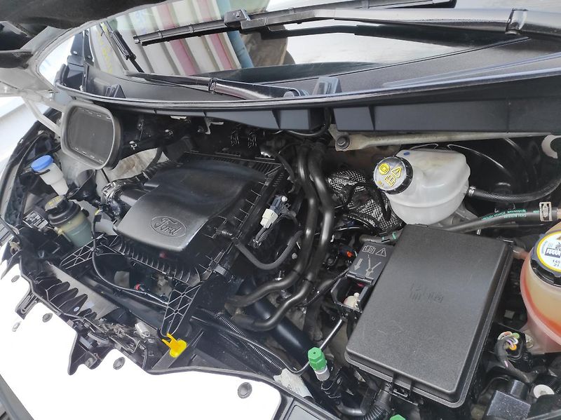 Ford Transit 2,0TDCi 7 míst, L3,ČR,Tempomat - fotka 23 z 24