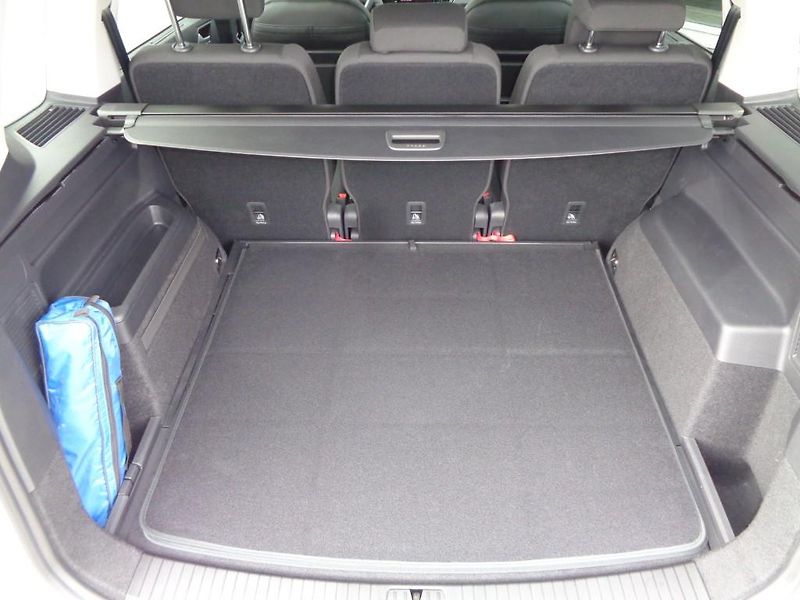Volkswagen Touran People 1,5 TSI EVO 7DSG - fotka 24 z 30
