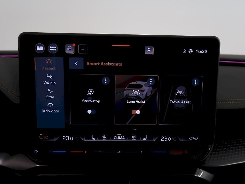 Cupra Leon (2025) 1.5eTSI 110KW DSG - fotka 28 z 41