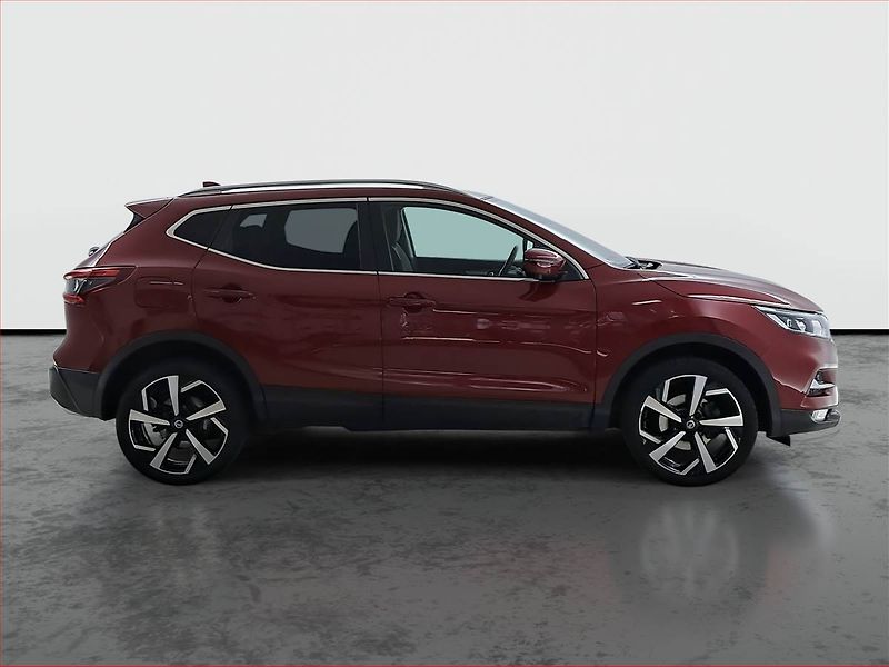 Nissan Qashqai (2018) Tekna 1.2 DIG-T, Serv.kniha - fotka 6 z 18
