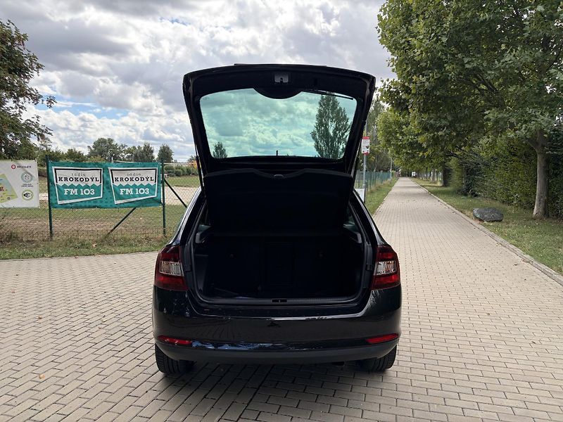 Škoda Rapid 1.0 TSi Clever - fotka 9 z 29