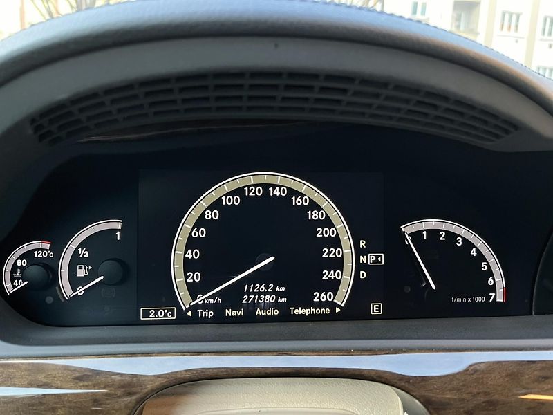 Mercedes-Benz Třídy S (2013) 500 4Matic - fotka 25 z 42