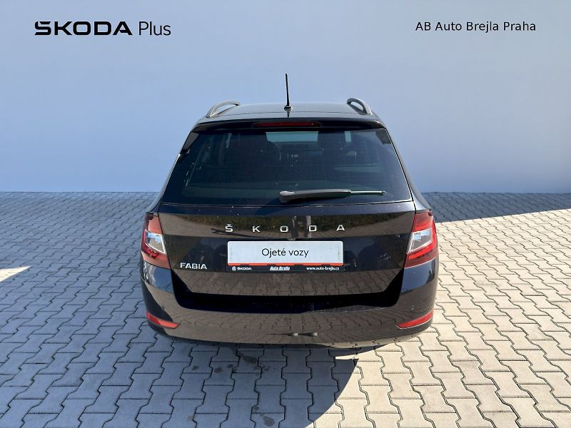 Škoda Fabia (2020) FAB Com Style 70TSI/1.0 M5F - fotka 10 z 25