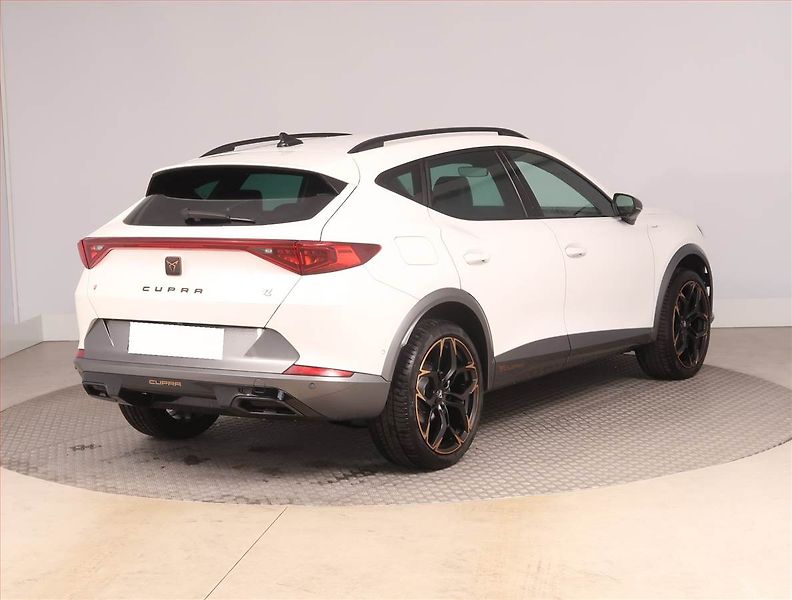 Cupra Formentor (2022) Business 1.5 TSI - fotka 5 z 17