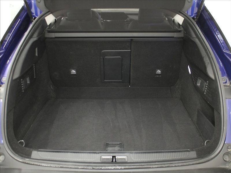 Citroën C5 X 1,2 PT 96kW PLUS VÝPRODEJ! - fotka 21 z 22