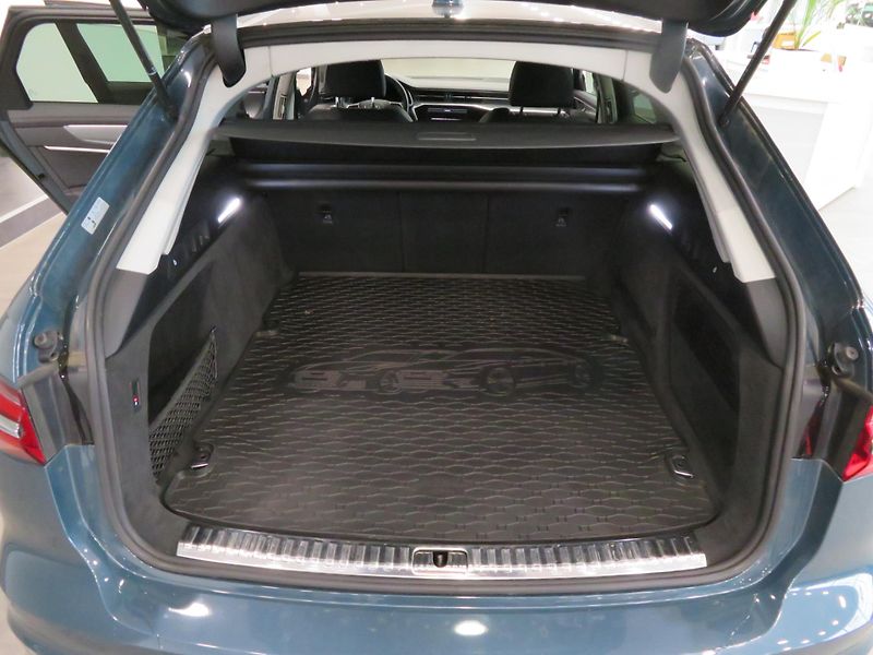 Audi A6 Allroad (2021) Audi A6 3.0 TDI.Webasto. Tažné - fotka 10 z 18