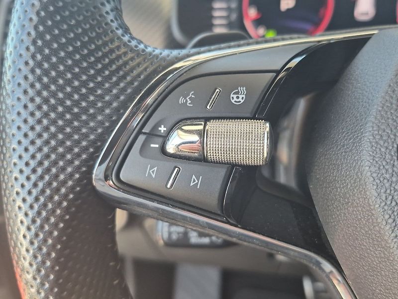 Škoda Kodiaq 2.0 TSI DSG 4X4 Sport Exclusiv - fotka 14 z 29