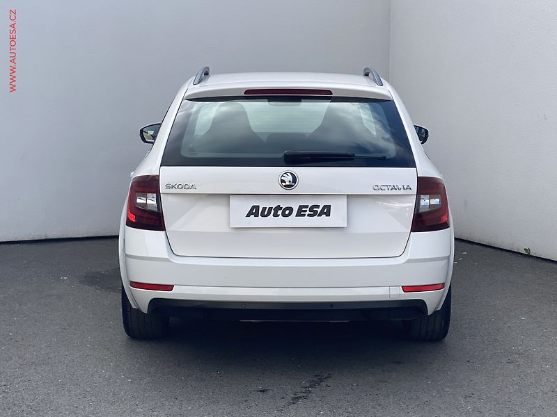 Škoda Octavia (2019) 1.6 TDi, ČR, Style, LED - fotka 5 z 18