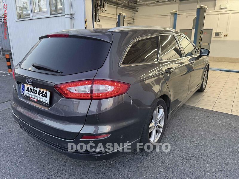 Ford Mondeo (2016) 2.0 TDCi - fotka 2 z 3