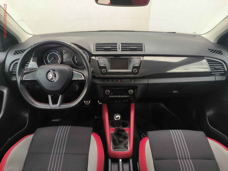 Škoda Fabia (2018) 1.0 TSi, Monte Carlo, panor - fotka 8 z 19