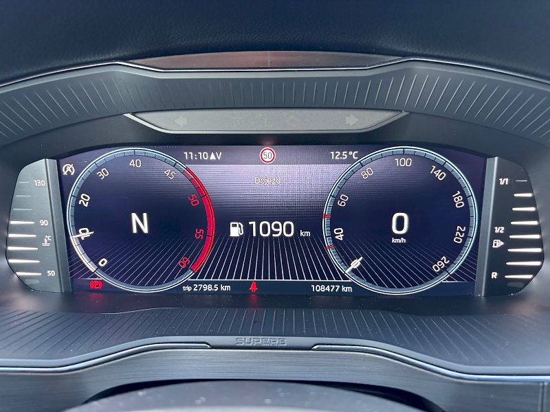 Škoda Superb (2023) 2.0 TDI 110kW DSG Style Extra, - fotka 15 z 35