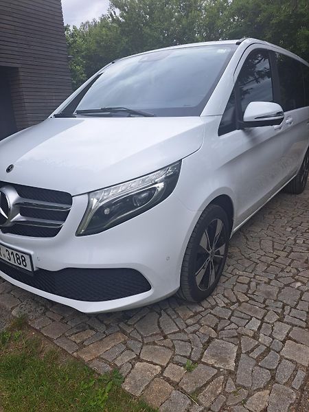 Mercedes-Benz Třídy V (2021) V 300 d, Avantg, L, 1maj.ČR - fotka 4 z 10