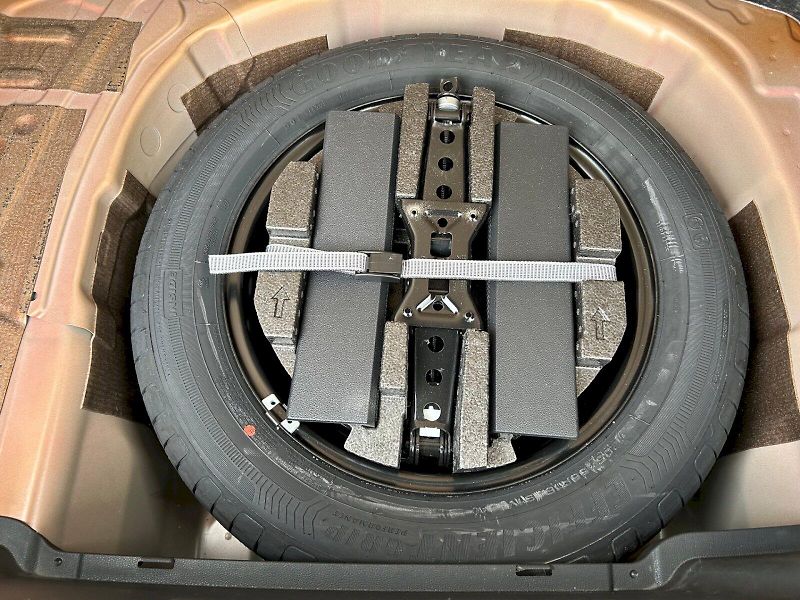 Škoda Kamiq (2026) Top Selection 1.5 TSI 110 kW D - fotka 32 z 35