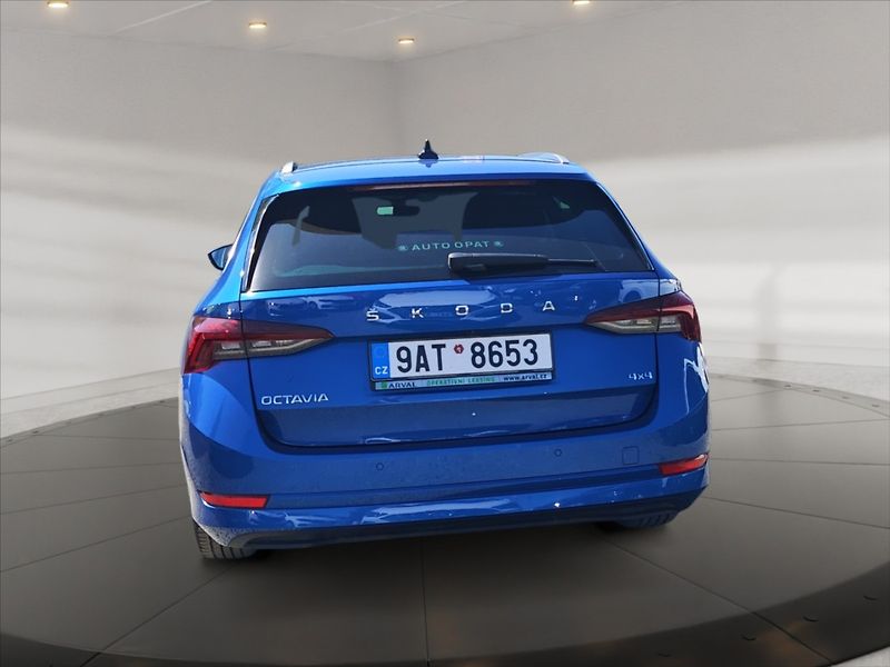 Škoda Octavia 2,0 TDI Style DSG 4x4 - fotka 5 z 11