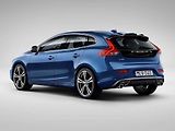 Volvo V40.