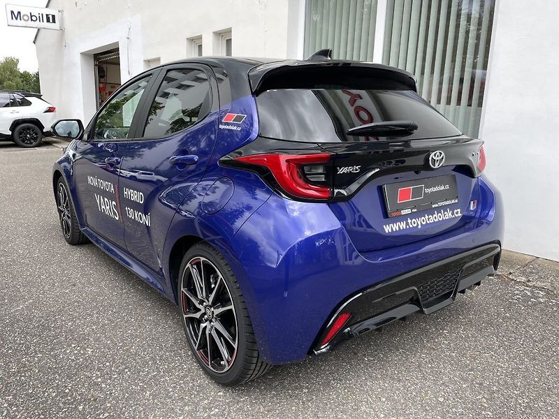 Toyota Yaris 1.5,HEv,130,GR SPORT - fotka 3 z 20