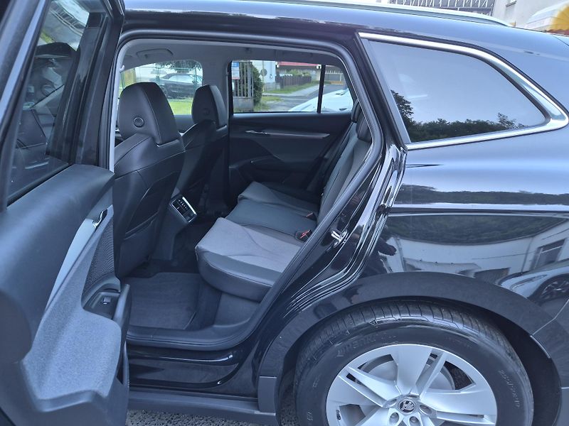 Škoda Enyaq 150kw, iV80 19ALU SOH 95% - fotka 12 z 47