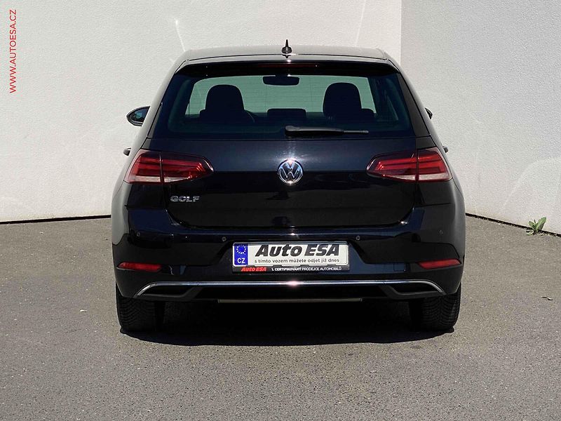 Volkswagen Golf (2019) 1.5 TSi, IQ Drive, DSG, navi - fotka 5 z 17