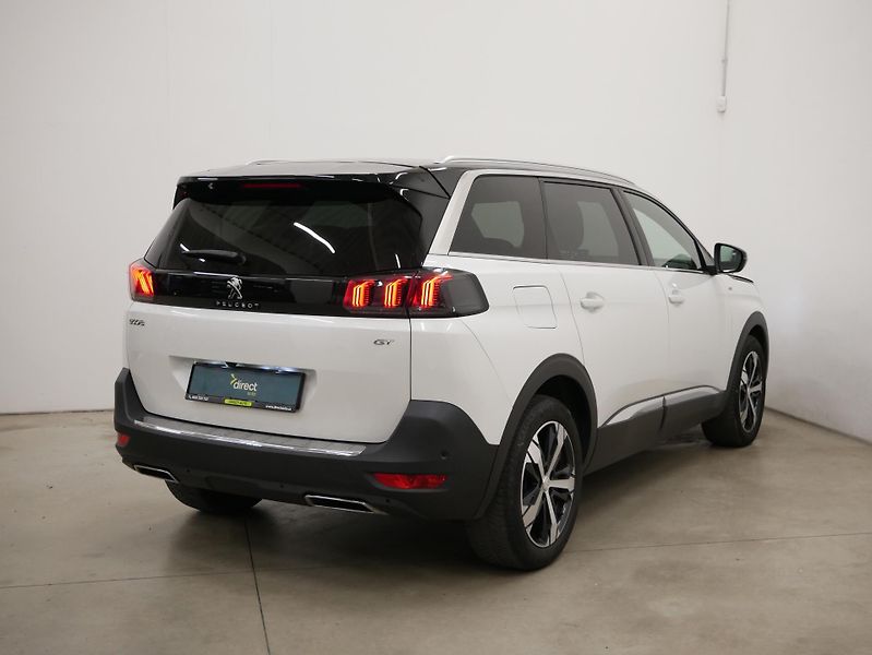 Peugeot 5008 - fotka 2 z 6