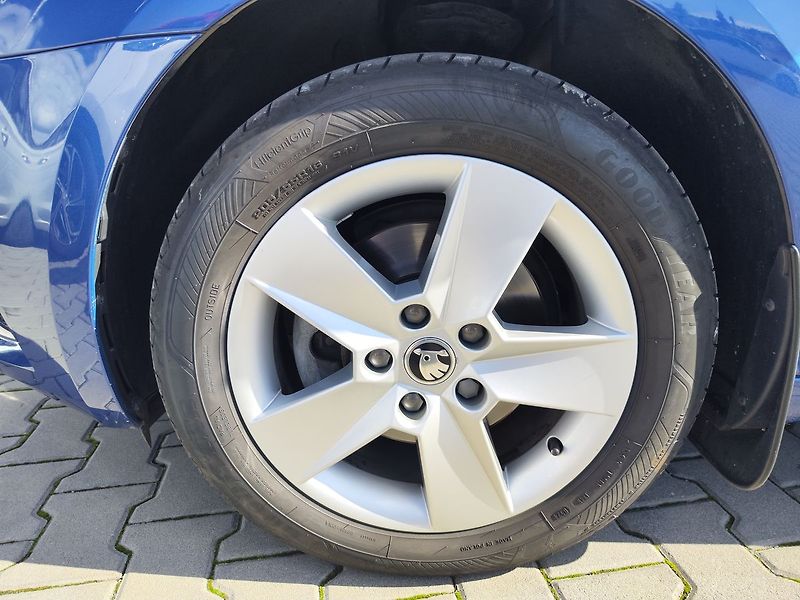 Škoda Octavia 1.4 TSI/110kW Trumf Plus - fotka 28 z 28