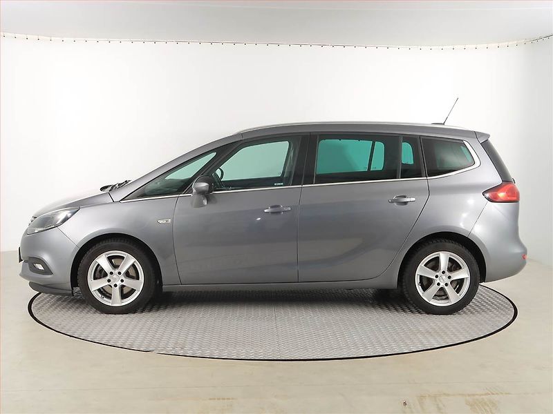 Opel Zafira (2017) 1.4 Turbo, LPG, 7 míst - fotka 3 z 21