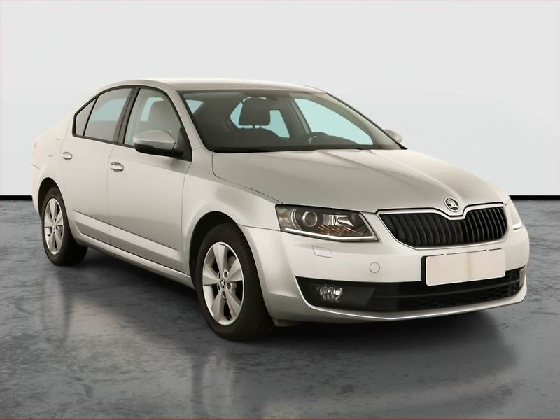 Škoda Octavia (2013) 2.0 TDI, Xenony, Tempomat - fotografie inzerátu