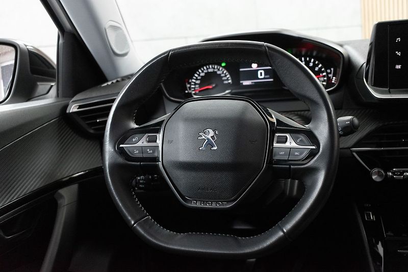 Peugeot 2008 1.5 BlueHDi TAŽNÉ*DPH*ČR 1.MAJ - fotka 15 z 42