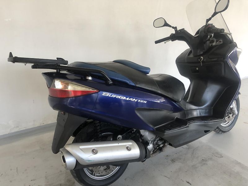 Suzuki Burgman 125 - fotka 3 z 17