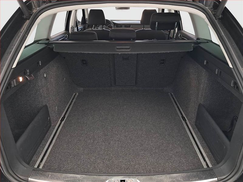 Škoda Superb (2013) Elegance 2.0 TDI, 4X4, Navi - fotka 14 z 17