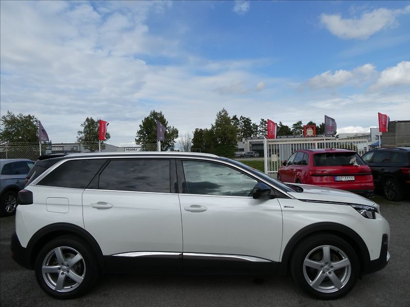 Peugeot 5008 1,6 133kW GT-line AT8,7.míst,D - fotka 12 z 50