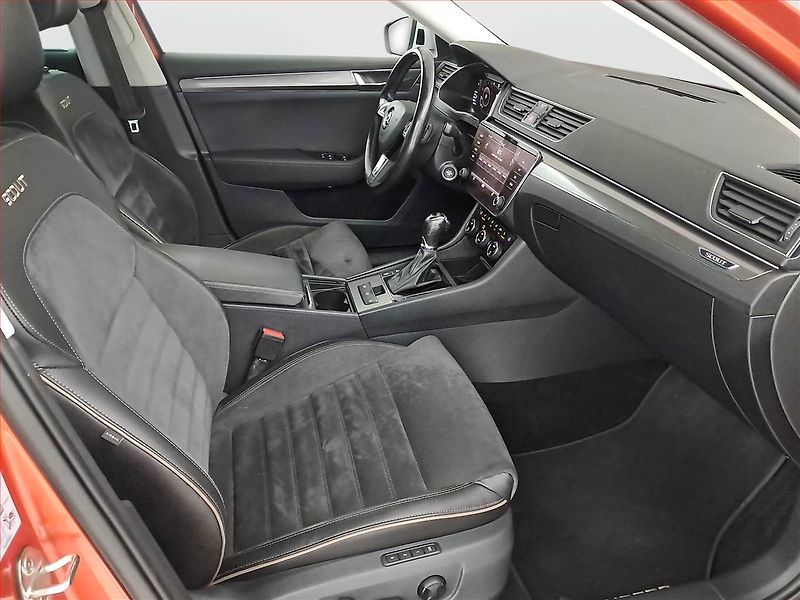 Škoda Superb (2020) Scout 2.0 TSI - fotka 9 z 20