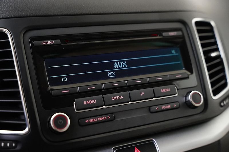 Volkswagen Sharan - fotka 19 z 25