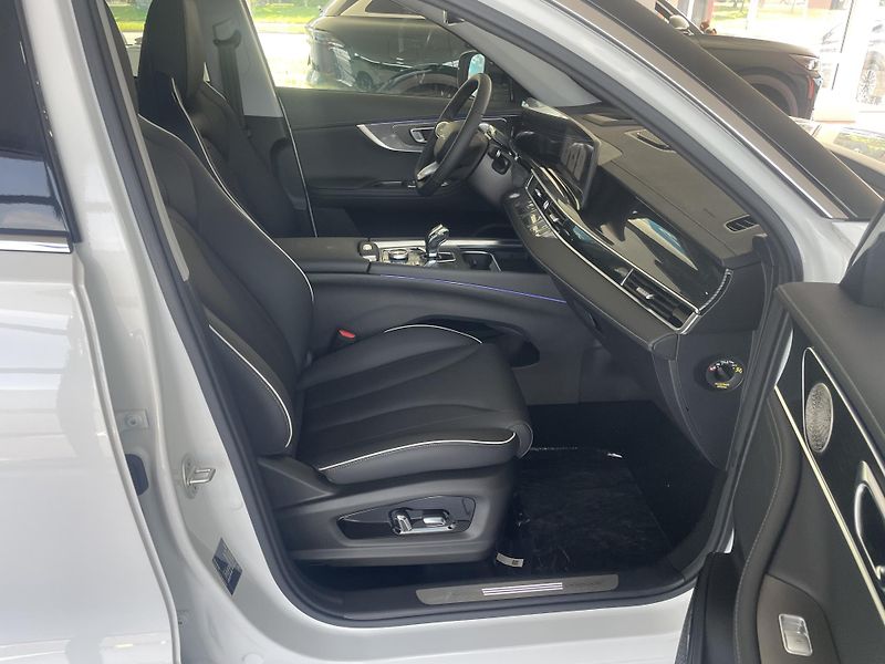 Chery Tiggo 7 (2026) 1,6T ICE Unique AWD - fotka 14 z 54
