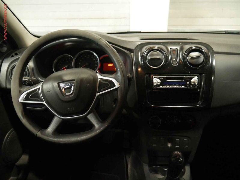 Dacia Logan (2017) 1.2i, 1.maj,ČR - fotka 11 z 14