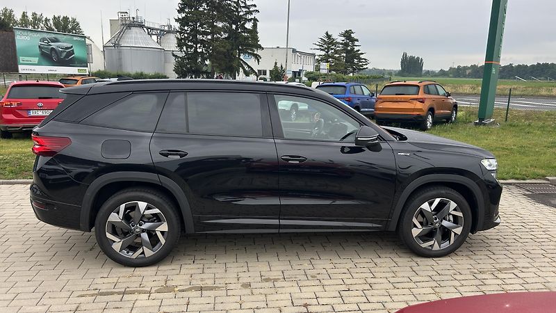 Škoda Kodiaq 2.0 TDI 142kW 4x4 Sportline  - fotka 6 z 16