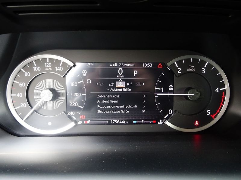 Land Rover Discovery Sport 2.0 D150 S AWD A/T Kamera DPH - fotka 15 z 33