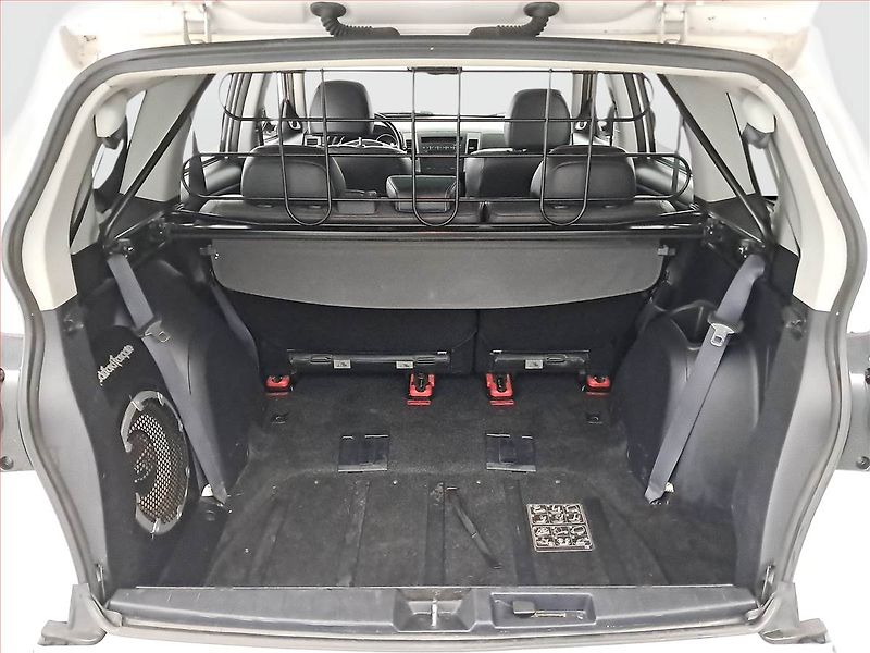 Mitsubishi Outlander (2011) 2.2 DI-D, 4X4, Automat - fotka 14 z 22