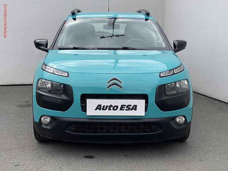 Citroën C4 Cactus (2016) 1.2 PT, ČR, AC, kamera - fotka 2 z 17