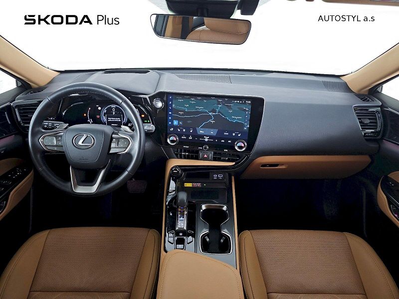 Lexus NX 350h (2024) 2.5HEV AWD 248k PRESTIGE PLUS - fotka 5 z 32