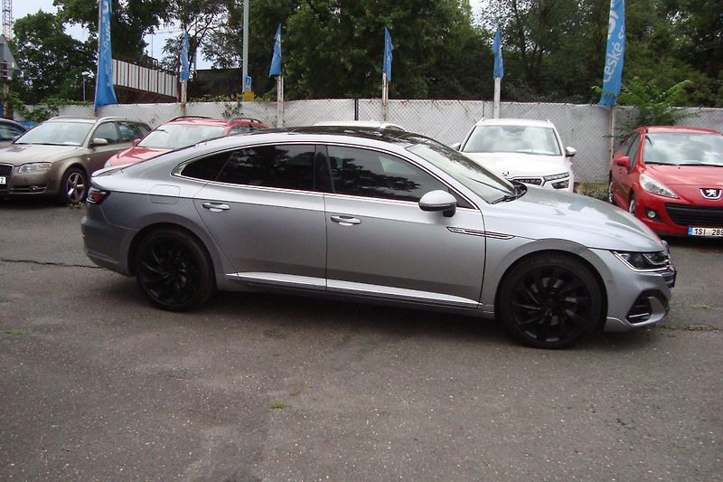 Volkswagen Arteon (2017) 2.0TDi,4-Motion,R-Line,176kW - fotka 8 z 84