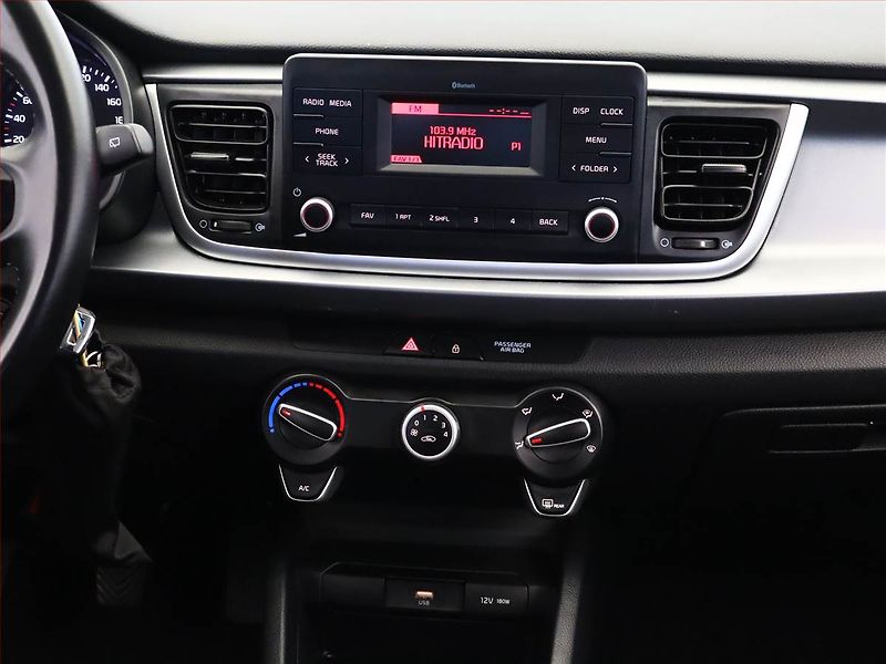 Kia Rio (2022) 1.2 DPI - fotka 9 z 17