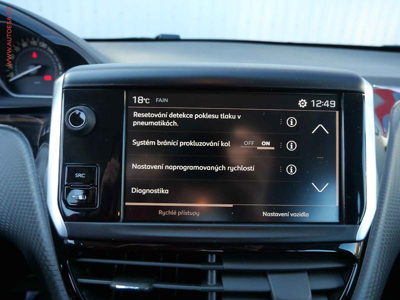 Peugeot 2008 (2019) 1.2 PT, 1.maj,ČR, Active - fotka 18 z 19