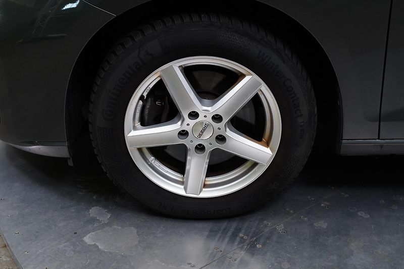 Volkswagen Caddy - fotka 9 z 25
