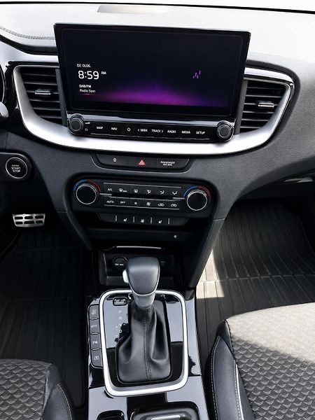 Kia Ceed (2023) 1.6PHEV,ČR,47KM DOJEZD EL - fotka 8 z 8